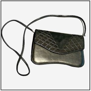 Vintage 80s J. Renee Black Leather Baguette Bag